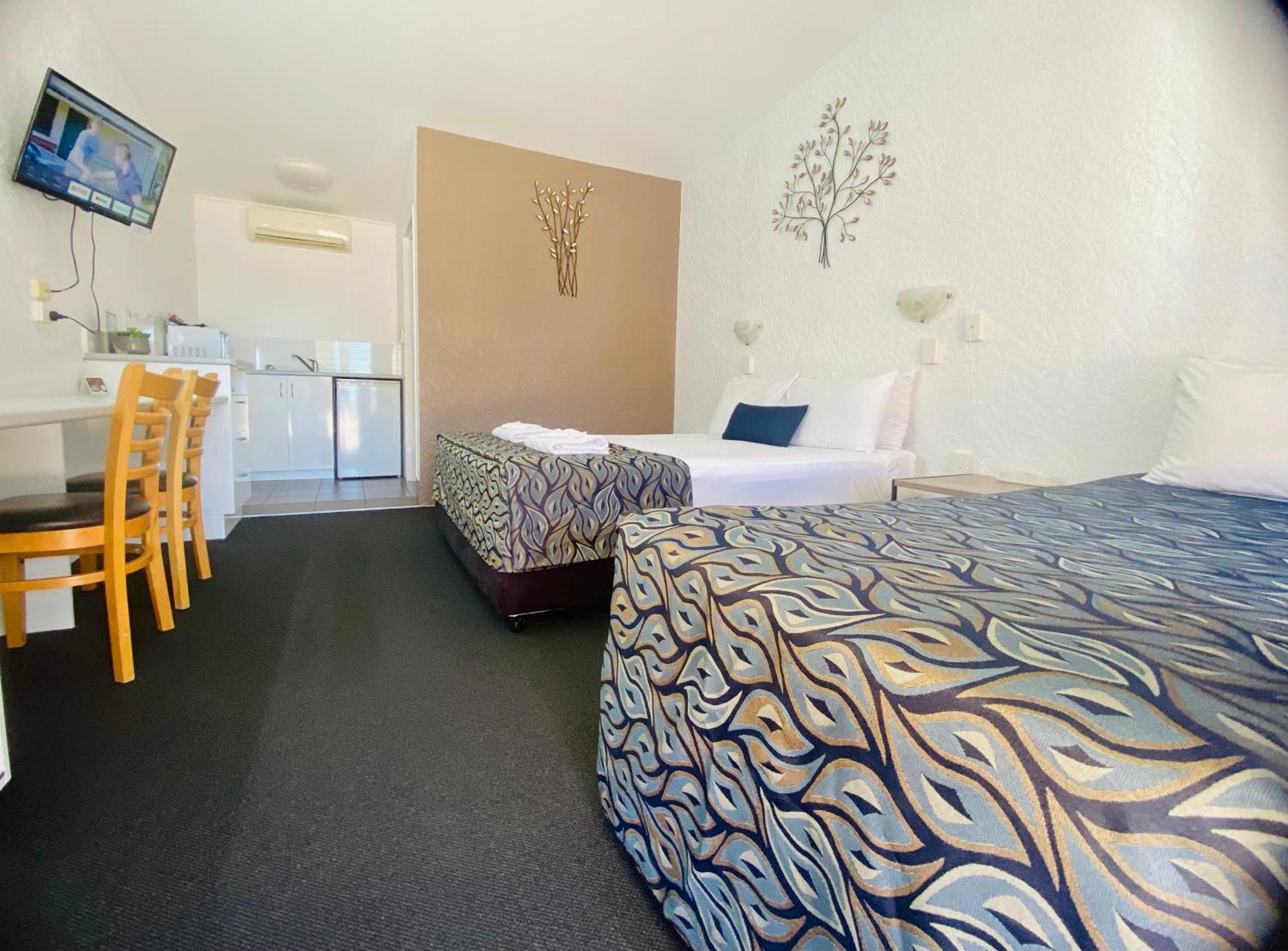 Bundaberg Spanish Motor Inn מראה חיצוני תמונה